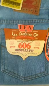 Celana Pria Lea berkualitas Jeans Standart Pria Lea Reguler fit Size 27-38 fee kaos