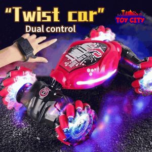 4WD Remote Control Car Toy 2.4G High Speed Climbing 360 Flip Rotating Transform Stunt Car Premium Vehicle [READY STOCK]