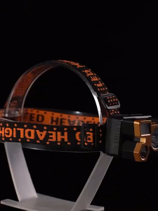 Đèn pin đội đầu 5 bóng siêu sáng với khả năng chiếu xa mạnh mẽ trang bị 5 led công suất lớn