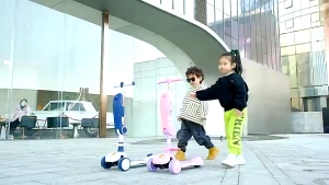 Kid Children Foldable Scooter With LED Wheels Heigth Adjustable Outdoor Sport Toy Skuter Budak