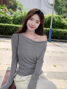 เสื้อตัวบนคอวีแขนยาวทรงสลิมฟิตสไตล์เกาหลีสำหรับผู้หญิงในฤดูใบไม้ร่วงและฤดูหนาว ทรงสลิมฟิต เสื้อชั้นในลำลอง สไตล์เกาหลี ทรงเข้ารูป