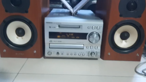 Dàn Âm Thanh Mini Onkyo Nội địa Nhật- Điện 100V tặng kèm cục đổi nguồnn Blutooth rời