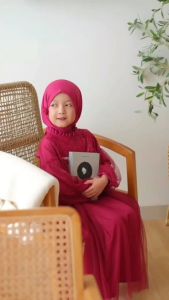 Gamis Anak Plus Kerudung Model Terbaru Kekinian 2023 Azura Dress Shakila Premium Usia 5-8 Tahun