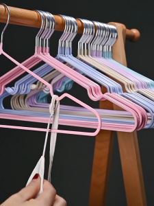 [ซื้อ 50แถม 5] ไม้แขวนเสื้อสแตนเลสเคลือบ PVC กันลื่น แข็งแรงทนทาน