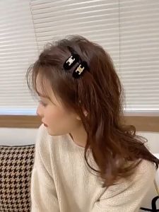 Kẹp tóc mái bọc nhung đen đính chữ đá charm thời trang sang trọng kiểu Pháp cho Nữ - phụ kiện RYRY