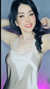 Đầm ngủ WANNABE DNS30 váy ngủ 2 dây satin lụa với thiết kế trái tim cách điệu tại ngực trẻ trung nữ tính xinh xắn