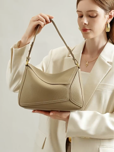 Advanced design of cowhide geometric bag with a high-end feel crossbody bag womens commuting armpit hand-held shoulder baghandbag women sling for woman