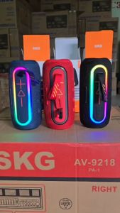 SKG ลำโพง บลูทูธ กันน้ำได้เล็กน้อย IPX6 2"x2 8Wx2 Rms. รุ่น KG-070 (มี 3สี ให้เลือก)