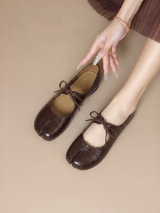 Agsdon | Horse Hoof Toe Split Mary Jane Shoes Comfy Breathable