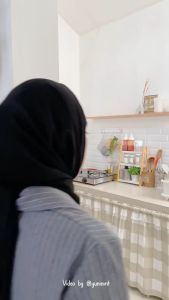 Tabung Pelepah Pisang Leles Combinasi Makrame Putih Hitam: Aksesoris Hiasan Pot Ramah Lingkungan