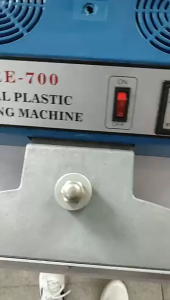 Foot Operated Sealing Machine Tropical Moisture Proof 220V Stable Voltage For Aluminum Foil Bags
