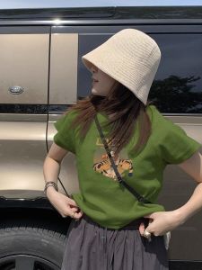 เสื้อยืดคอกลมแขนสั้นทรงสลิมฟิตสไตล์ย้อนยุคสำหรับฤดูร้อน เสื้อผ้าทำงานผู้หญิง แฟชั่นลำลอง สไตล์หวานๆ สำหรับนักเรียน