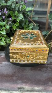 กล่องเครื่องประดับ ทอง สี่เหลี่ยมผืนผ้า ย 18 Xก13X ส6 ½ cm หีบไม้ ใส่พระ วินเทจ กล่องไม้ หีบโบราณ กล่องใส่ทอง หีบใส่เงิน หีบใส่ของมีค่า เดินเส้นตกแต่งกระจก แบบโบราณ