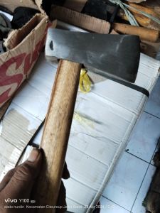 Kampak Palu Bahan Baja