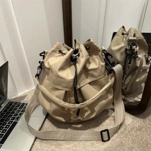 กระเป๋าสะพายข้างแฟชั่นสำหรับผู้หญิง กระเป๋าสะพายไหล่ความจุขนาดใหญ่ กระเป๋าทรงถังผ้าอ็อกซ์ฟอร์ดสำหรับผู้หญิง กระเป๋าถือและกระเป๋าสะพาย