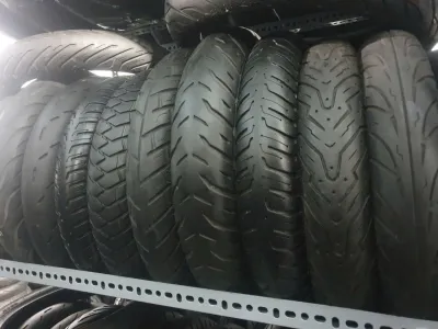 Vỏ lốp xe 100/90-14 hàng chính hãng ko dùng ruột dành cho xe vision varioclick ab.... Vỏ tháo xe còn dày đẹp......