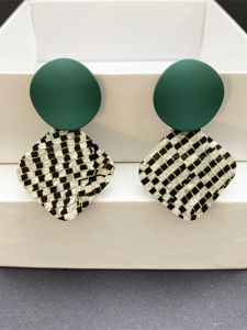 Elegant Green Acrylic Earrings for Women Silver Needle Fashion Retro Ear Jewelry Alloy Geometric Pattern Korean Style Fresh out