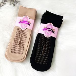 Thickened Velvet Short Stockings Womens Yoga Non-slip Silicone Massage Bottom Black Non-transparent Autumn Short Socks
