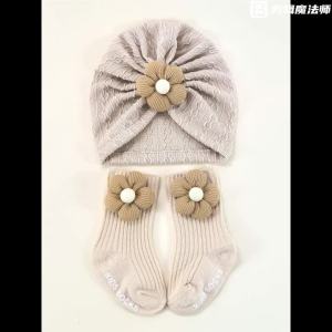 Newborn Flower Hat and Hairband Socks Set Baby Cap Baby Girls Knitted Headwear Set for Infants and Toddlers