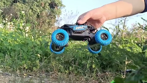 Remote Off Road Car With Light 1:20 RC High-speed Car 2.4Ghz Off-road Vehicle Toy