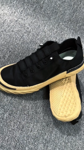DILOOK S069 Sepatu Sneakers Casual Pria Stylish Sepatu Fashion Cowok Keren Anti Slip Hitam