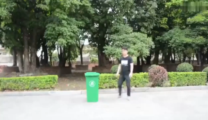 Outdoor large capacity trash can for household commercial 100L/120L thickened wheeled trash can with lid