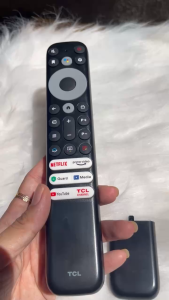 Điều khiển remote tivi TCL có giọng nói 6 nút. Tặng kèm pin SD PN remote