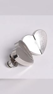 FASHION คลิปผ้าม่าน คลิปหัวเข็มขัดแม่เหล็ก ถอดออกได้ อุปกรณ์เสริม สําหรับปรับผ้าม่าน 1ชุด Magnetic Curtain Buckle