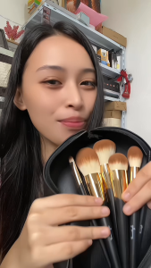 Skystr Beauty 10-Piece Premium Makeup Brush Set with Travel Bag – Professional Face & Eye Brushes