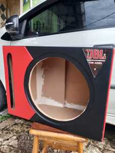 AUDIO MOBIL BOX SLOT UKURAN 12 INC COCOK DI PASANG DI SEMUA JENIS MOBIL BAHAN MDF KETEBALAN 18 MM