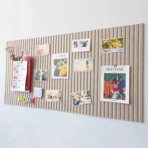 Vertical Stripe Felt Wall Board For Decoration And Photo Display