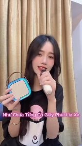 ( MUA 1 TẶNG 2 ) Loa Bluetooth Hát Karaoke Không Dây K12 KYNIO Tặng Kèm 2 Mic Thiết Kế Nhỏ Gọn Để Bàn Đem Đi Du Lịch