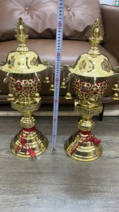 Đôi đèn thần bằng đồng thờ cúng dâng đền cao 61cm nặng 10.5kg/đôi