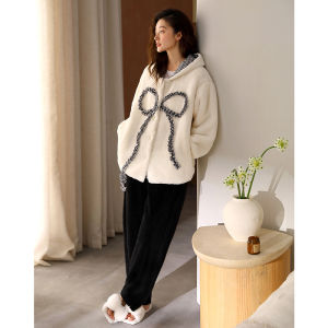 Thickened Coral Fleece Winter Hooded Leisure Home Wear