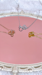 Panlandwoo - Mickey & Minnie Mouse Collection - Kalung Titanium Wanita Achilles Adjustable