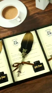 SG In Stock   Owl Dip Pen Harry Potter School of Witchcraft and Wizardry Feather Set ，Harry Potter Birthday Gift