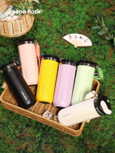 [p49 Name Engraving] Keepe Flask Stainless Steel Lemon Yellow Coffee Mug Tumbler Insulated Hot and Cold Water Bottle Casual Customized Coffee Cup with Rope and Lid 11.8oz/16.8oz