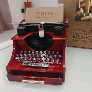[MSIA SHIP] NOVELTY Retro Typewriter Music Box Cute Classic Vintage Souvenir Antique Home Office Decor Corporate Gifts Birthday Christmas Valentine Farewell Wife Teacher Boss Colleague Farewell Love Kotak Muzik Mesin Taip Hiasan Rumah Antik Klasik Hadiah
