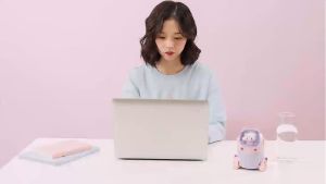 ViVO เครื่องทำความชื้น โต๊ะทำงานขนาดเล็ก ห้องนอนและหอพัก เครื่องฟอกเดสก์ท็อปแบบพกพา เครื่องอโรมาเทอราพีที่มีอายุการใช้งานยาวนาน ให้ความชุ่มชื้นแก่ทารก แสงไฟโดยรอบ การปรับสองระดับ