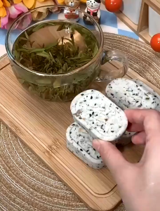 【现货】红枣山药八珍糕 茯苓糕 芡实糕 正宗山药八珍糕点心粗粮芡实薏米代餐健康食品 Red Date Yam Cake