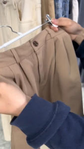 ไม้แขวนเสื้อแบบหนีบ ไม้เเขวนหนีบผ้า หนีบกางเกง กระโปรง มี 7 สี 1 แพ็ค / 10 / 20 ชิ้น ตะขอหมุนได้ 360 ํ พร้อมส่ง