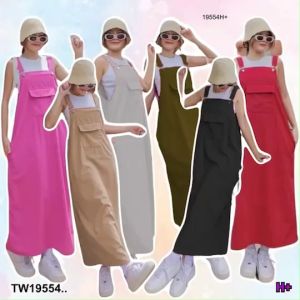 TW19554 เอี๊ยมกระโปรงยาว กระเป๋าหน้า ..