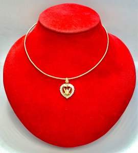 สร้อยคอช็อคเกอร์ 2 กษัตริย์ พร้อมจี้พญาครุฑล้อมด้วยเพชรสวิต ช่วยเสริมบาร โชคลาภ อำนาจ สร้อยคอมีน้ำหนัก 2 สลึง ความยาว 18 นิ้ว