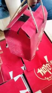 MY FAMILY IS HAPPY กล่องของขวัญ ใส้ส้มจีน กล่องของวขวัญตรุษ หูหิ้ว พร้อมจัดส่งทันที