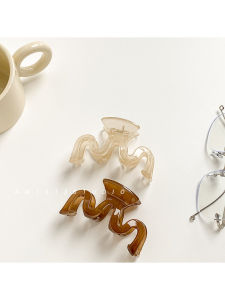 Am1013กิ๊บหนีบผมรูปคลื่นกิ๊บหนีบผมรูปปลาฉลามกิ๊บหนีบผมด้านหลังศีรษะกิ๊บติดผมใส่อาบน้ำแบบเรียบง่ายเรียบหรูแบบเน็ตไอดอลใส่ช่วงฤดูร้อนสำหรับผู้หญิง