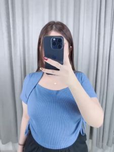 Charlotte Top | Top Side Scrunchies Knit / Atasan Wanita Knit Crop | 1886