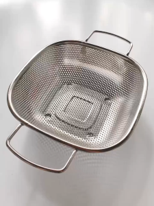 Rổ lưới inox rổ đúc vuông có tai mắt lưới 2.5mm đựng rau củ hoa quả vo gạo - Rổ Inox vuông 2 quai có đế róc nước size từ 23-35cm