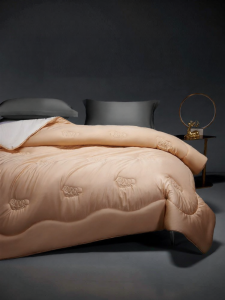 Mercury | Luxurious Australian Wool Quilt