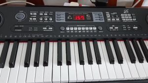 61 Keys Digital Piano Keyboard Electronic Piano Full Size Key Beginner Keyboard Multifunction Musical Toy Music Keyboard Music Piano Keyboard Free Mini Microphone Free Book Stand Promotion Price Suitable Kid Suitable Adult Battery Operated