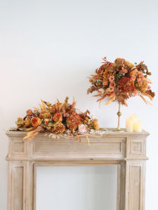 ตกแต่งบ้านสไตล์ย้อนยุค ดอกกุหลาบเทียม จิ้งจอกไฟ ช่อดอกไม้ ตกแต่งห้องนั่งเล่นสไตล์ยุโรป วิลล่า ดอกไม้ประดับตกแต่งบ้าน